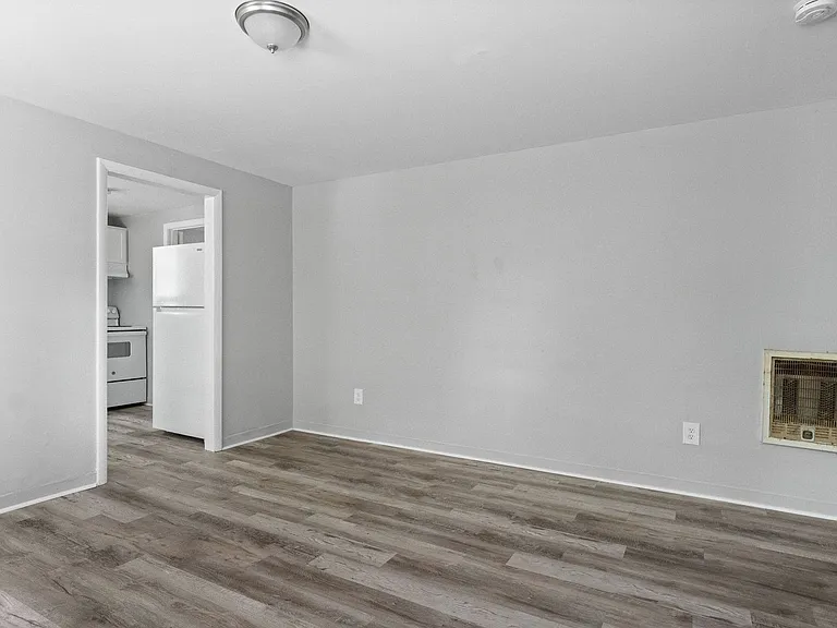 427 Circle Dr — Photo 26