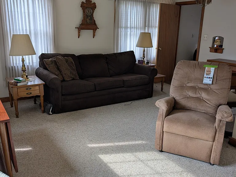 2221 Carter Rd — Photo 6