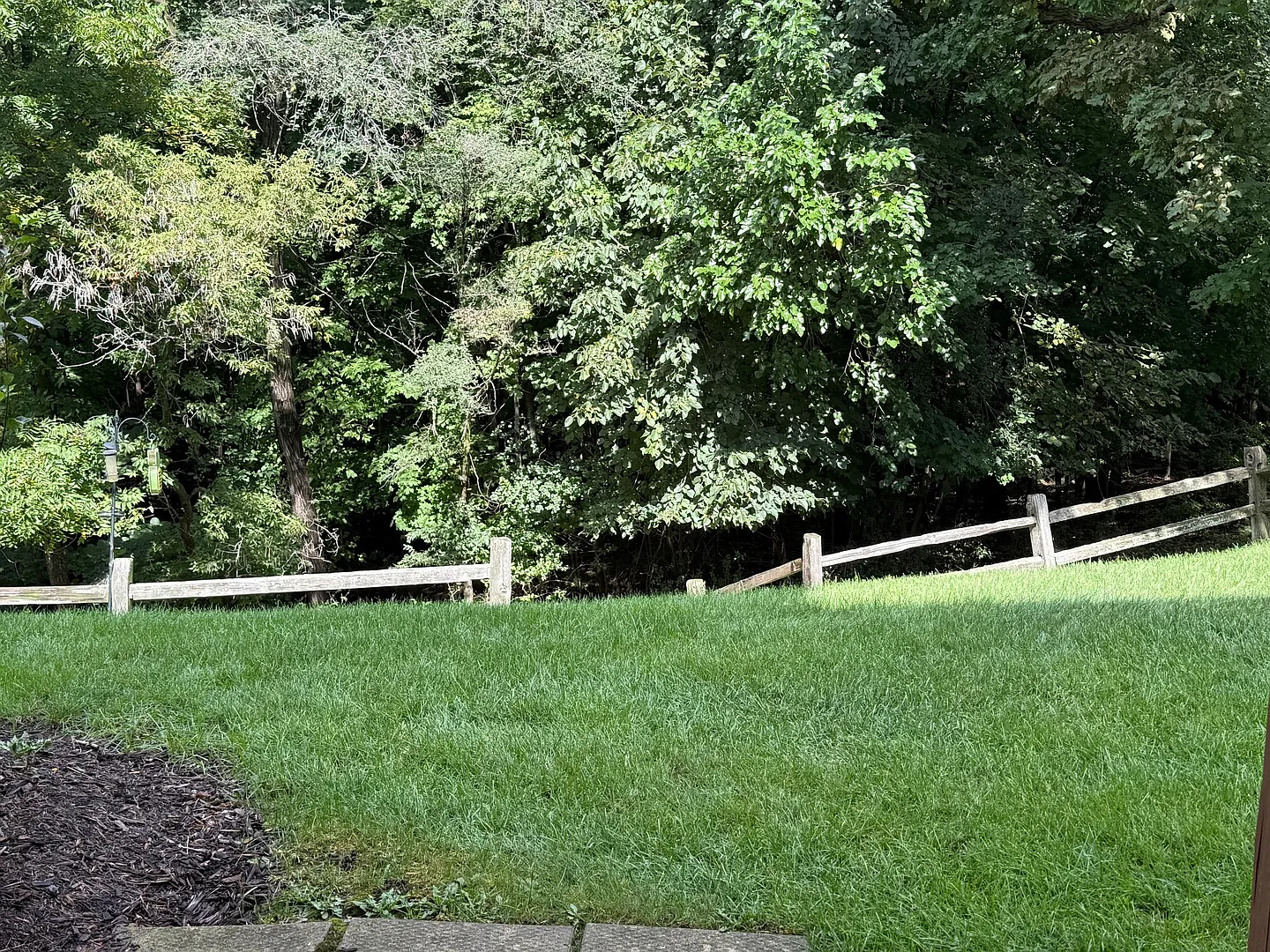 3 bed, 2.5 bath, 2077 sqft, $2,600 — Photo 3