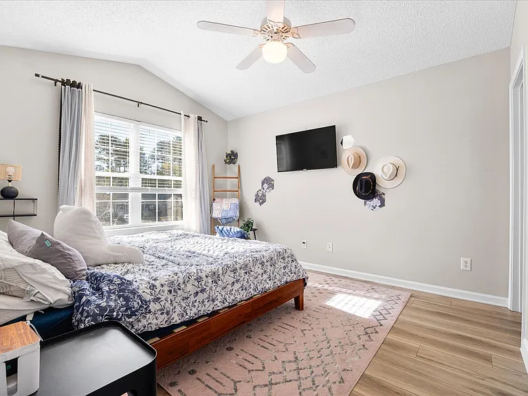 1600 Willoughby Park Ct #6 — Photo 26