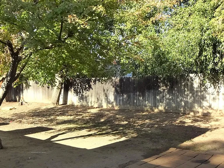 2223 Ellery Ave — Photo 19