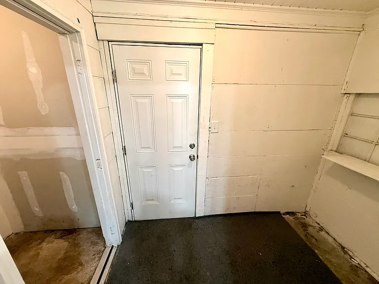 705 Julian St — Photo 18