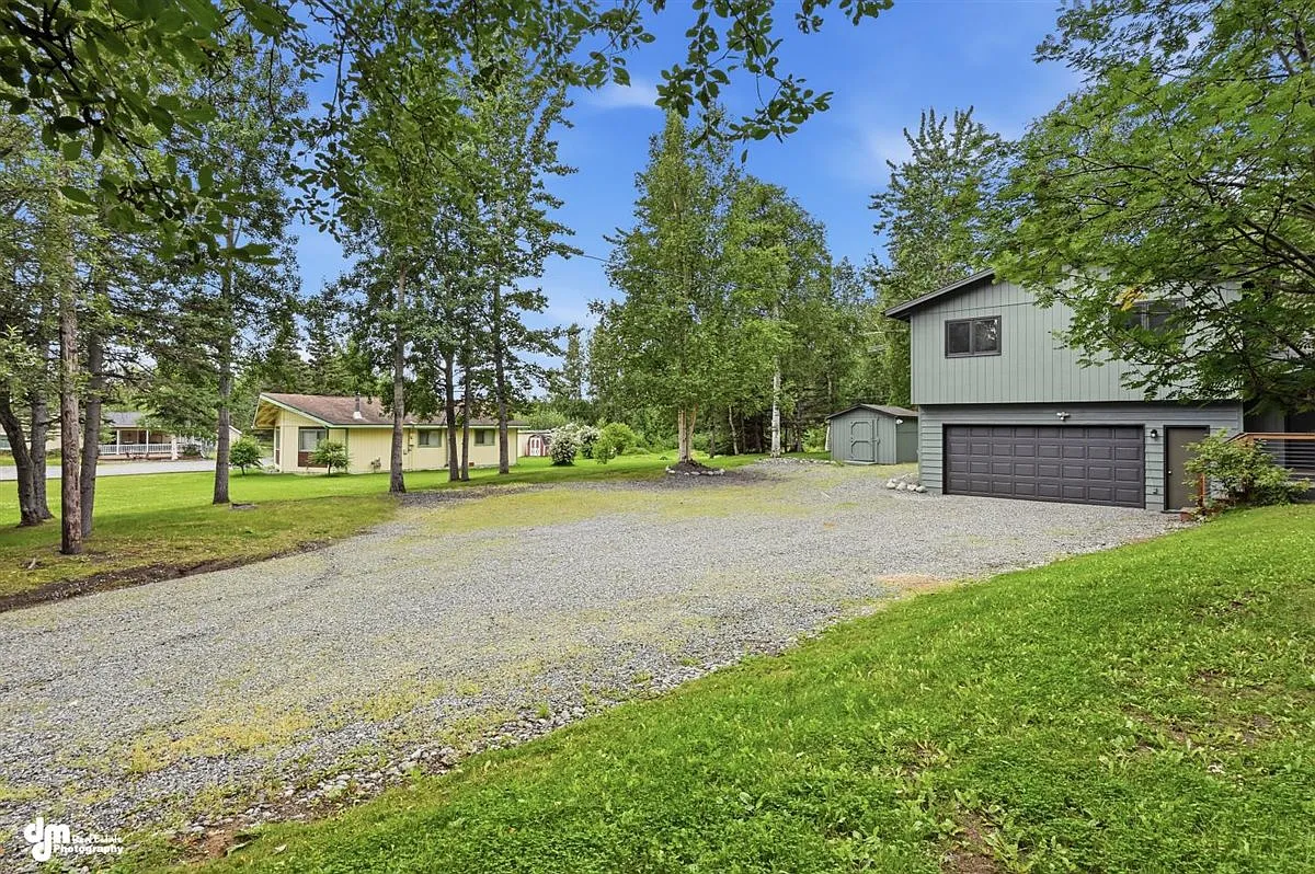 3 bed, 1340 sqft, $2,895 — Photo 3