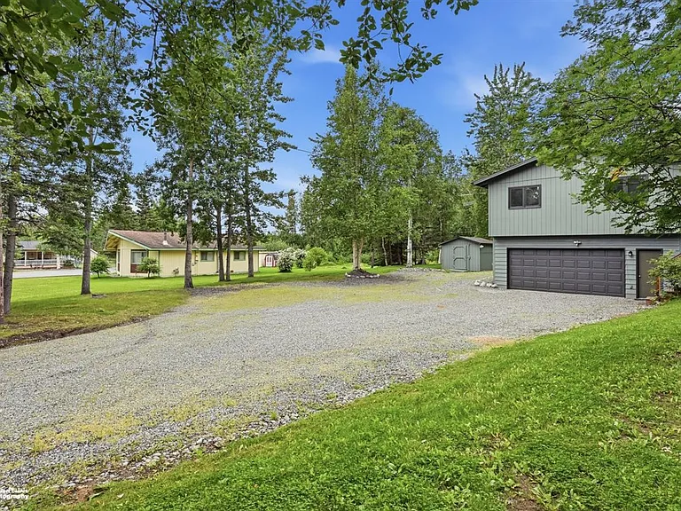 4855 E Alder Dr — Photo 3