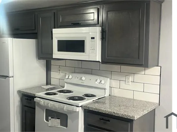 3720 N Atlas Way, Fresno, CA 93705