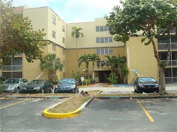 4th image of 6950 Miami Gardens Dr APT 510