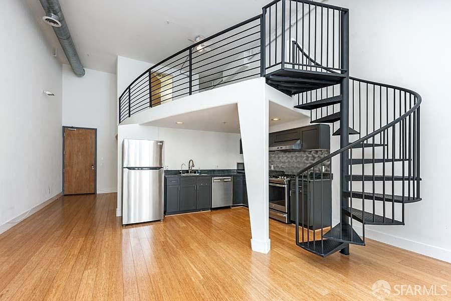 1st image of 18 Lansing St APT 303