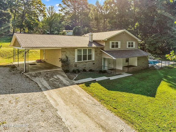 4th image of 155 Chestnut Hill Rd