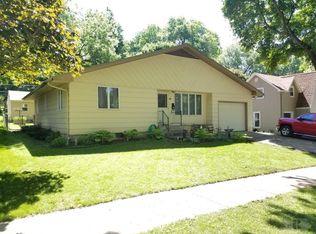 609 Burns St, Ida Grove, IA 51445