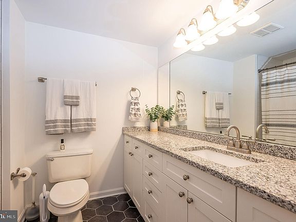 4th image of 3101 N Hampton Dr APT 402