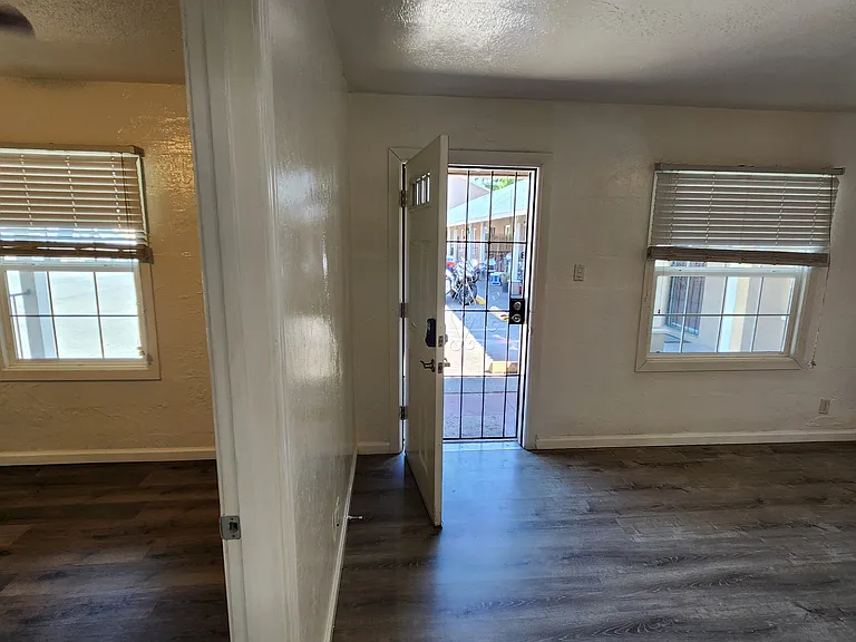728 W 1st Ave #111 — Photo 7
