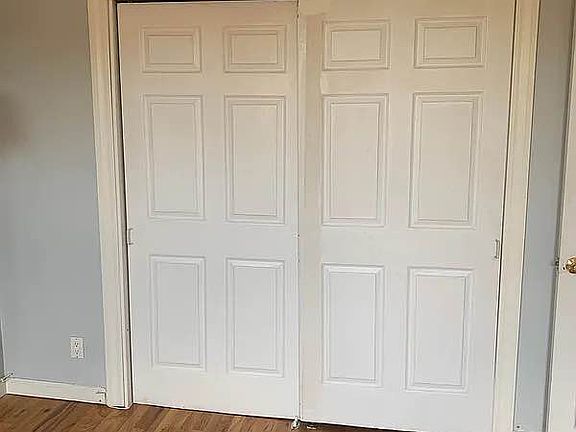 5th image of 373 13th St APT 4R