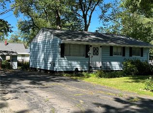 2903 Lincoln Dr, Ashtabula, OH 44004