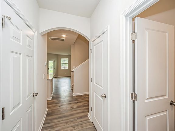 3rd image of 311 Rodessa Ln