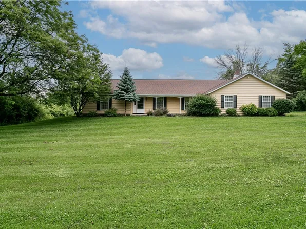 4202 Henneberry Rd, Manlius, NY 13104