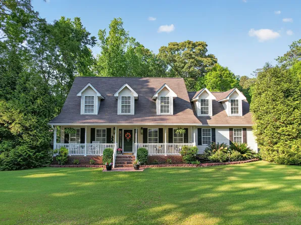 28 Santee Lakes Ct, Elloree, SC 29047
