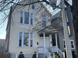 2072 N Stave St, Chicago, IL 60647