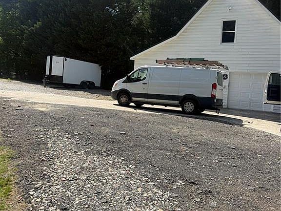 4th image of 185 Holland Rd