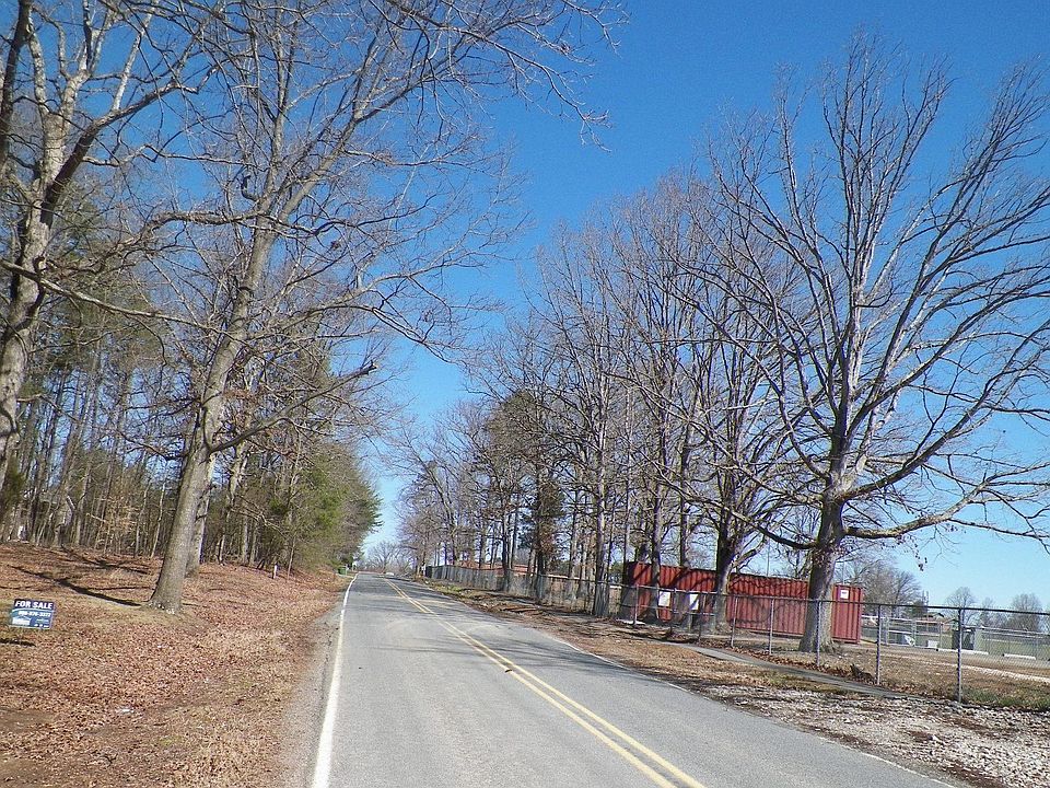 2nd image of 1690 SW School Rd