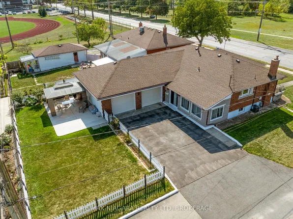 419 Steele St, Pt Colborne, ON L3K 4Y1
