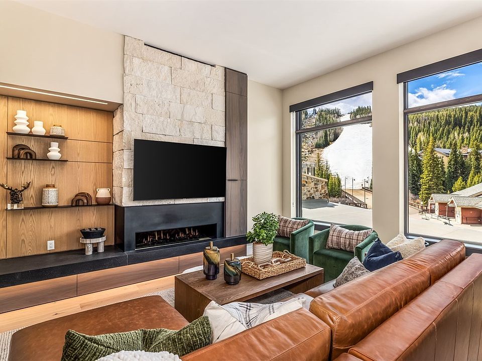 1st image of 75 Hunki Dori Court UNIT W113