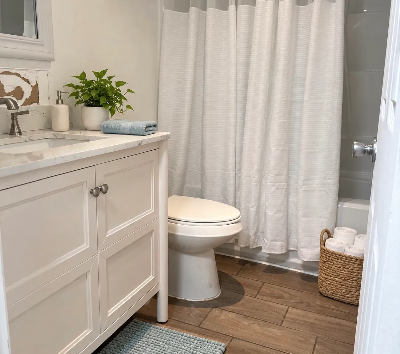2 bed, 1202 sqft, $2,200 — Photo 1
