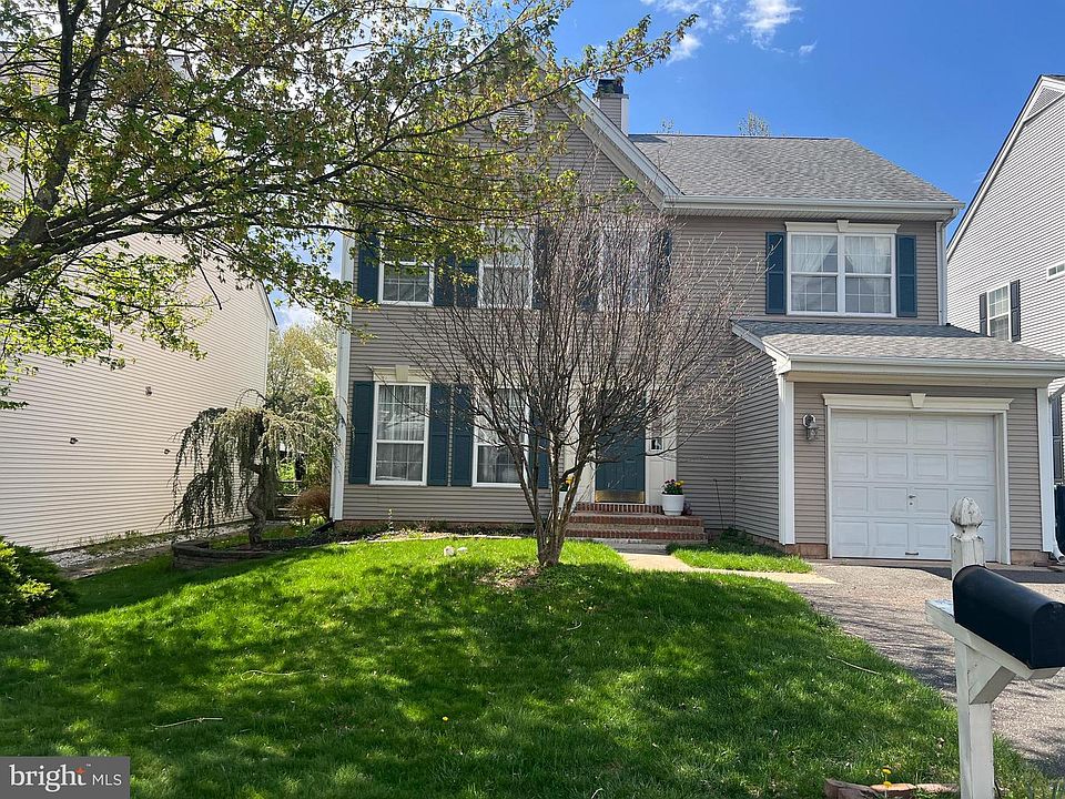 1st image of 408 Dartmoor Rd