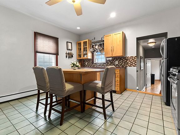 5th image of 23 Chestnut St #3L