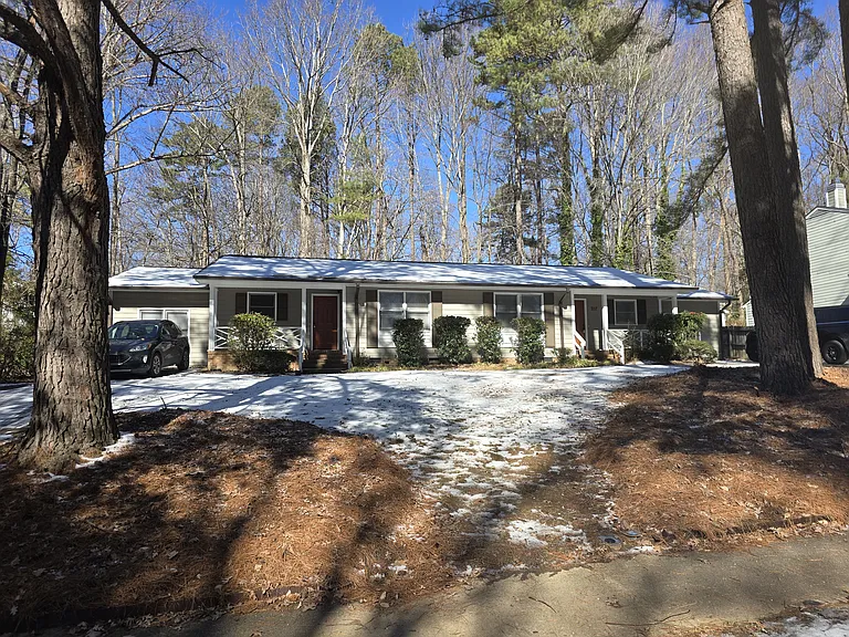 707 Braniff — Photo 28