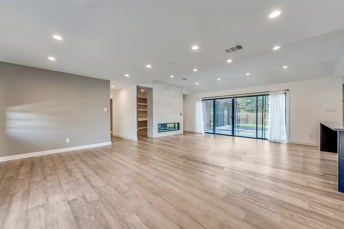 Building Photo - 3544 Whitehall Dr