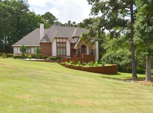 303 Whitcomb Hl, Peachtree City, GA 30269