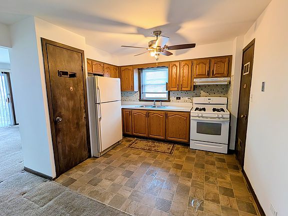 5th image of 8143 Marion Dr APT 3E