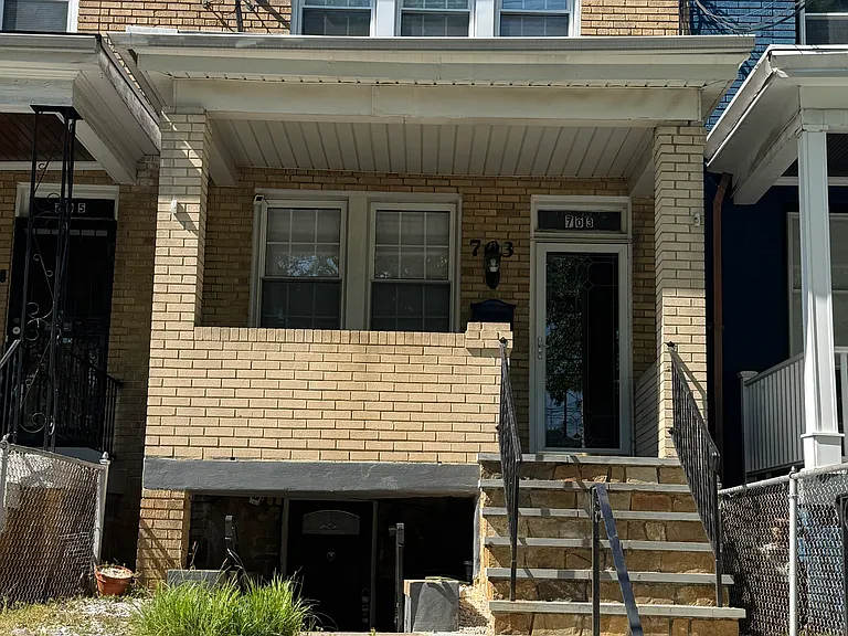703 Hamilton St NW — Photo 9