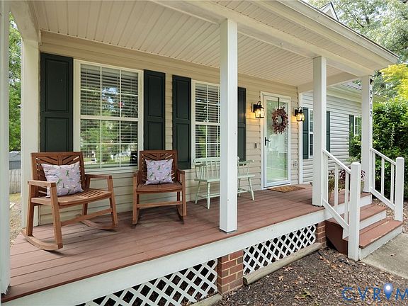 5th image of 9712 Taylors Crossing Ct