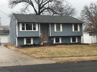 100 Cindy Ct, Middlesex, NJ 08846