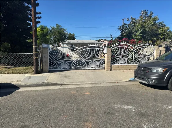 11907 168th St, Artesia, CA 90701