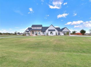 13516 Timber Ridge Lakes Blvd, Yukon, OK 73099