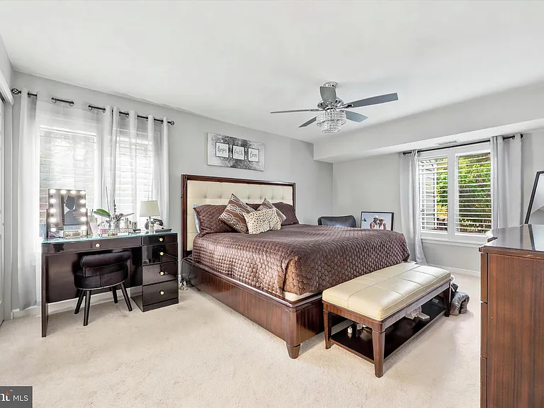 1750 Oakwood Ter #17A — Photo 20