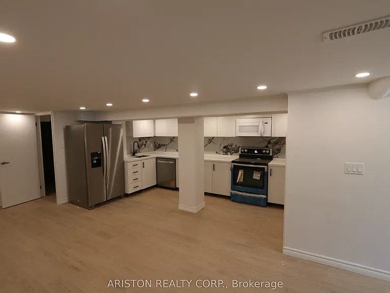 71 Pembroke St — Photo 3