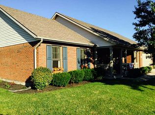 1764 Willow Lakes Dr, Springfield, OH 45502