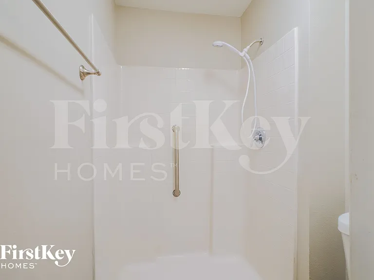 117 King Arthur Ct — Photo 10
