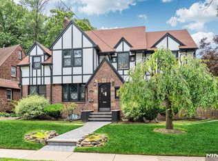 518 Standish Rd, Teaneck, NJ 07666