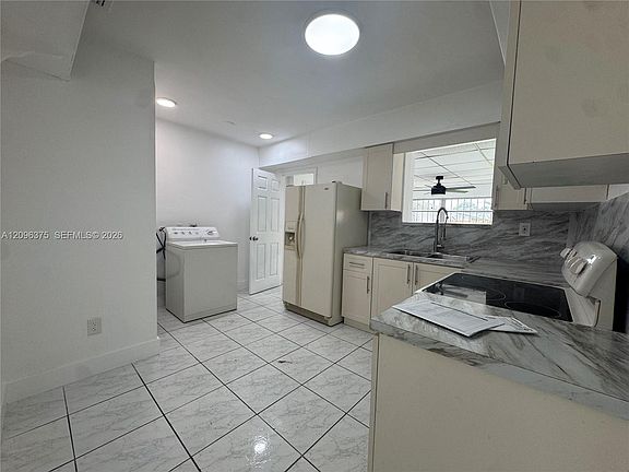 5th image of 1320 W 37th St