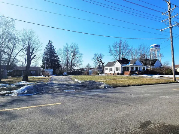 405 E Boulevard St, Marion, IL 62959