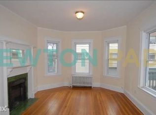 19 Peabody St, Newton, MA 02458
