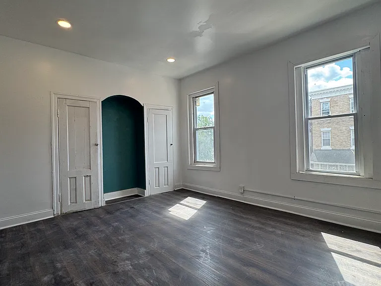 4133 Pennsgrove St #2 — Photo 1