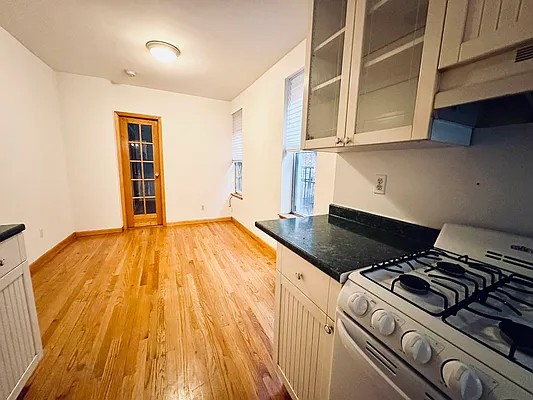 Rented by Douglas Elliman | media 2