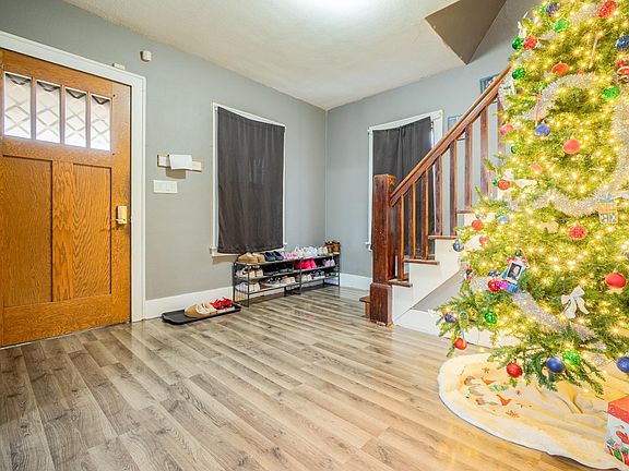 3rd image of 1623 W Lunah Ave