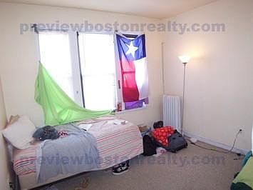 2nd image of 1706 Commonwealth Ave #3AK