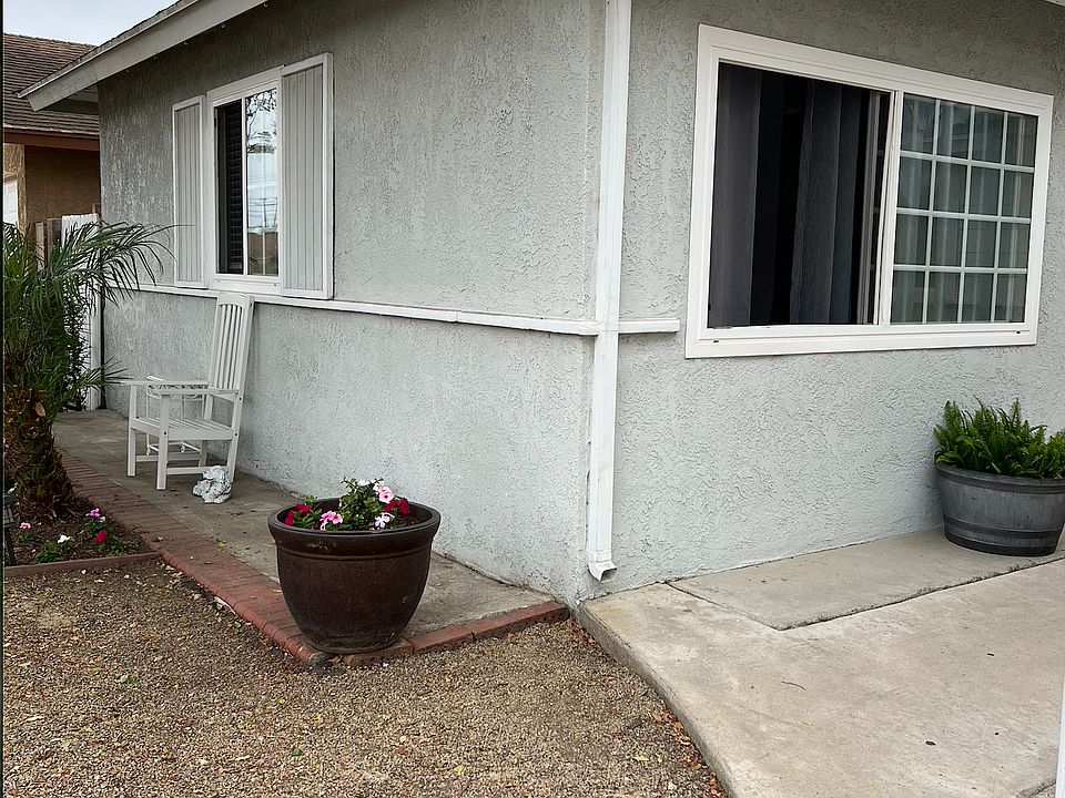 1st image of 1735 N 6th Pl
